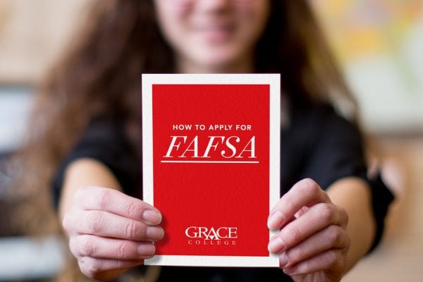Need to know how to apply for FAFSA? Don't know how to add colleges to FAFSA or when is the FAFSA deadline? ý is here to help.