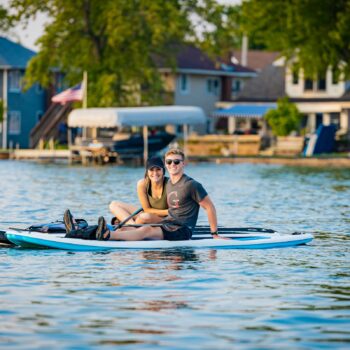 Winona Lake is just a quick walk from ý campus. Come enjoy lake life as a student at ý.